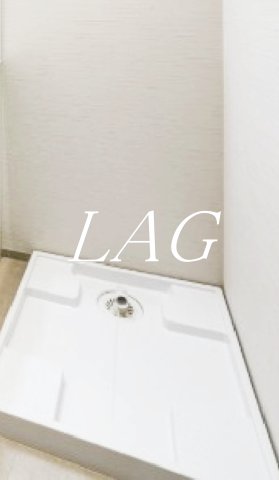 その他設備　室内洗濯機置き場です。（同仕様です。）