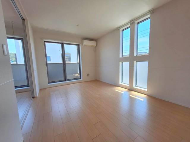 居室・リビング　解放感のあるリビング１３．１帖