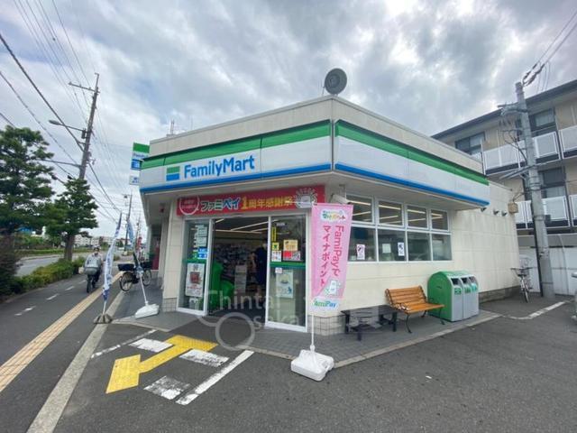コンビニ　ファミリーマート　池田豊島南（コンビニ）まで727m