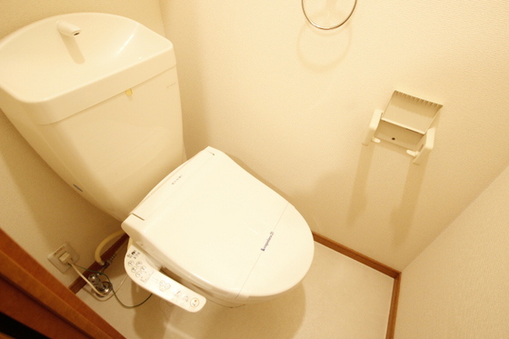 トイレ　※別部屋の写真です