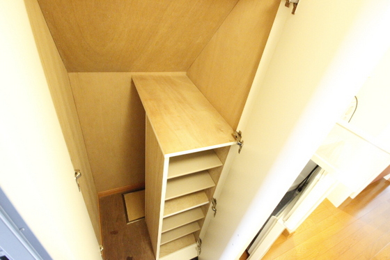玄関　※別部屋の写真です