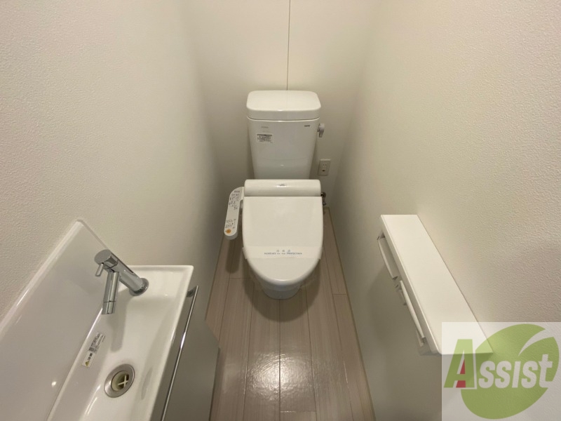 トイレ　トイレです。ウォシュレット付を探している方、おすすめです。