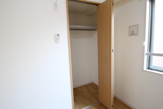 収納　※別部屋の写真です