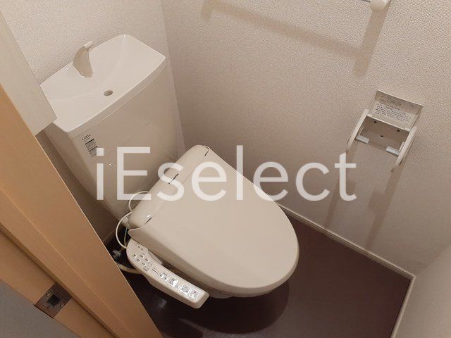 トイレ　洗浄機能付き♪