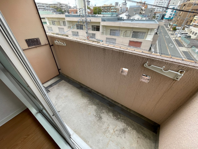 バルコニー　洗濯機置き場