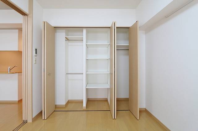 収納　お洋服が多い方でも楽々収納できます