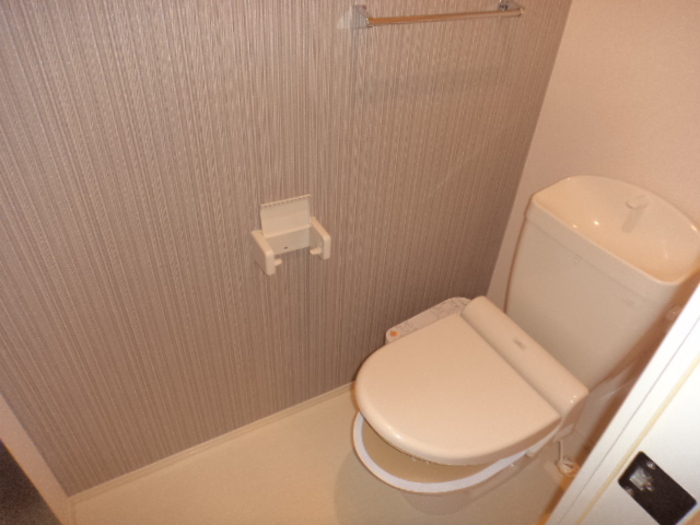 トイレ　コンパクトで使いやすいトイレです
