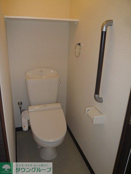 トイレ　温水洗浄便座バストイレ別で使いやすさ抜群