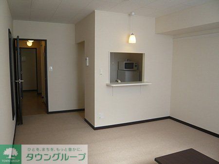 居室・リビング　小さなカウンターもありお洒落な間取り