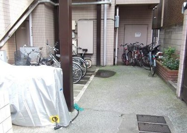 その他共有部分　駐輪場あります