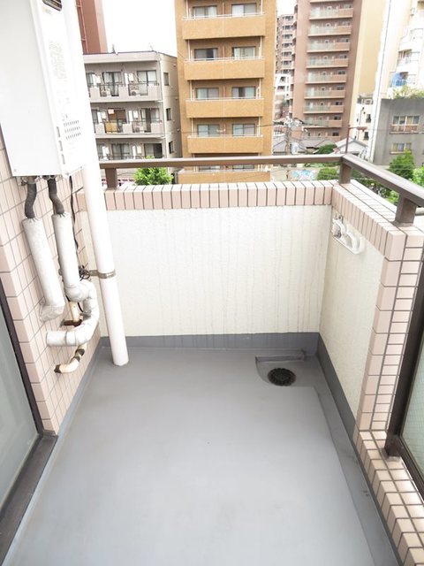 バルコニー　バルコニーあります