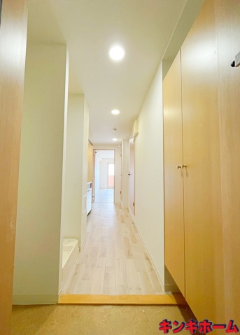 玄関　写真は別のお部屋です。