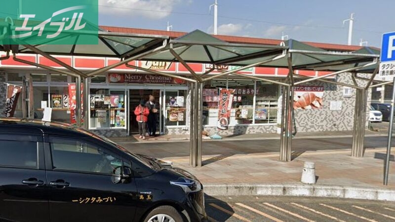 コンビニ　デイリーヤマザキ新倉敷駅店（コンビニ）まで631m