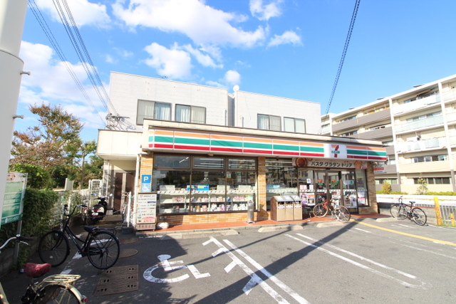 コンビニ　セブンイレブン高槻川添1丁目店（コンビニ）まで613m