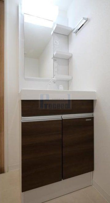 洗面設備　使いやすい独立洗面台☆