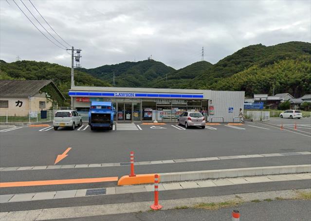 コンビニ　ローソン玉野八浜町店（コンビニ）まで963m