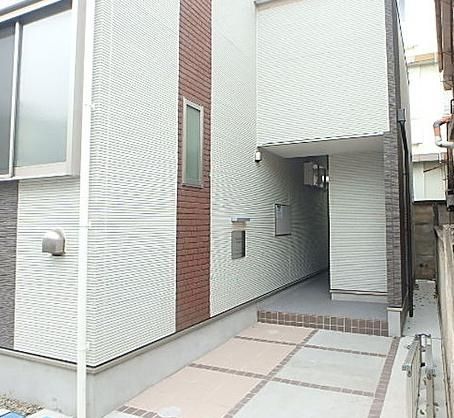 建物外観　エントランス