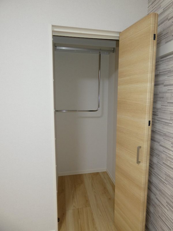 収納　※間取りが反転タイプのお部屋のお写真です。
