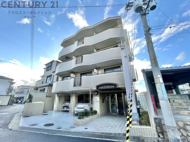 建物外観　オートロック・モニター付きインターホンで安心♪