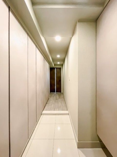 玄関　※写真は同タイプ住戸です。