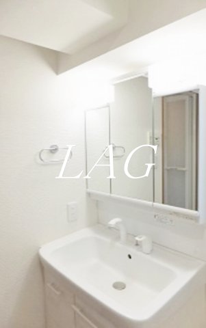 洗面設備　独立洗面台です。