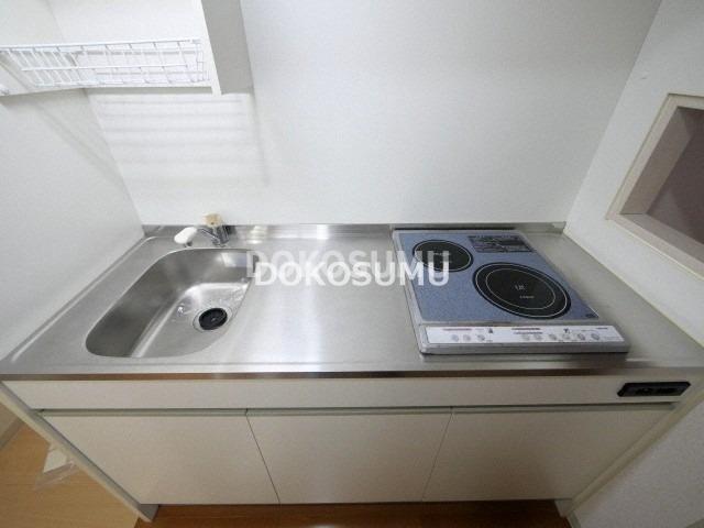 キッチン　毎日の料理が楽しくなる、機能性とデザインを兼ね備えた空間。