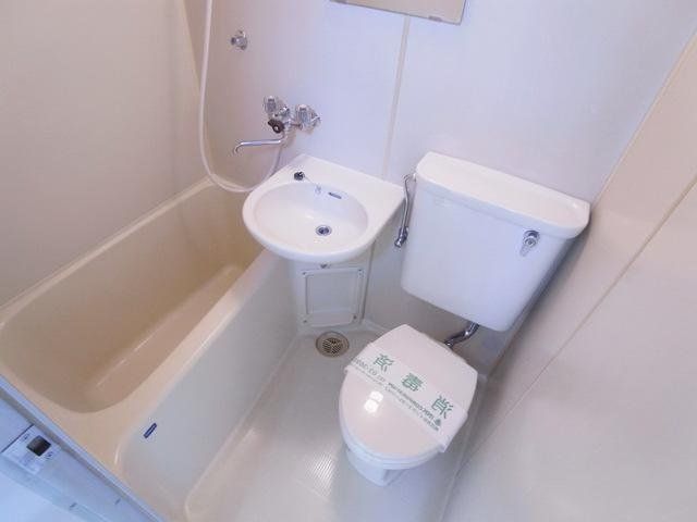 バス・シャワールーム　お部屋探しは株式会社　タウンハウジング　までお気軽にお問合…