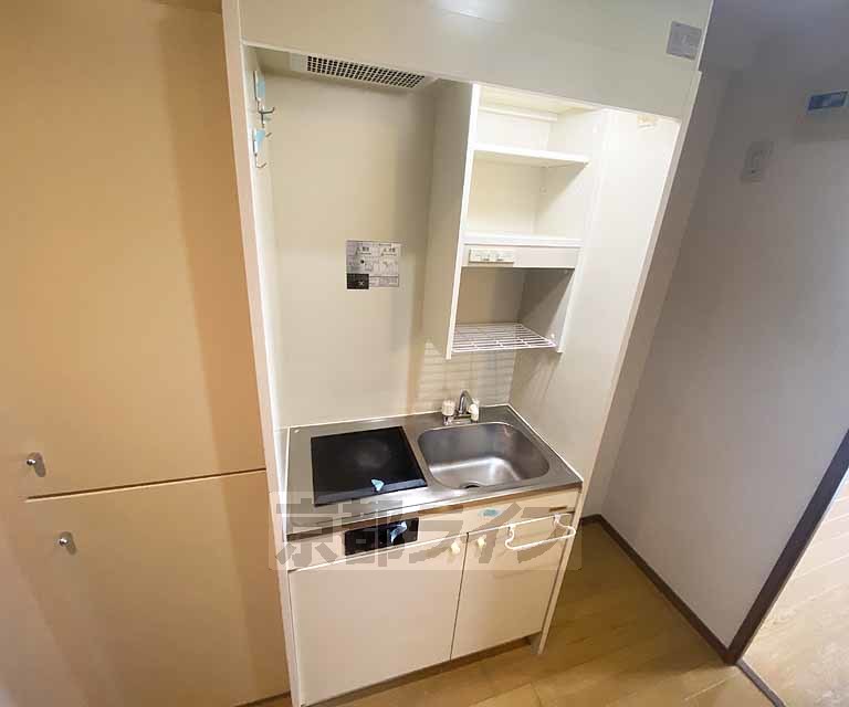 キッチン　コンパクトで使いやすいキッチンです