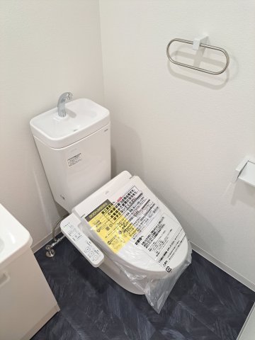 トイレ　キレイな個室空間です