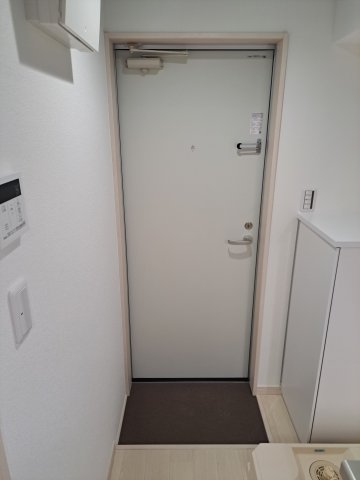 玄関　スッキリまとまった玄関です