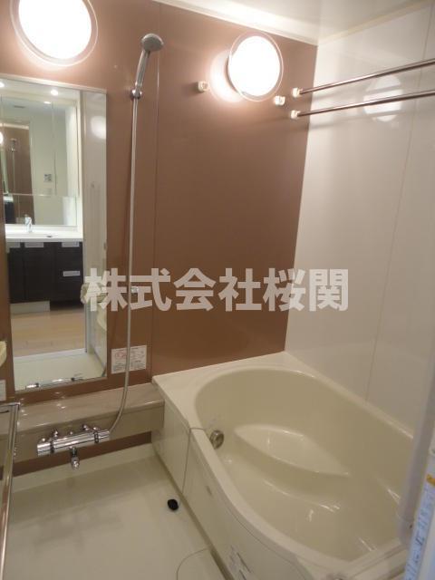 バス・シャワールーム　?