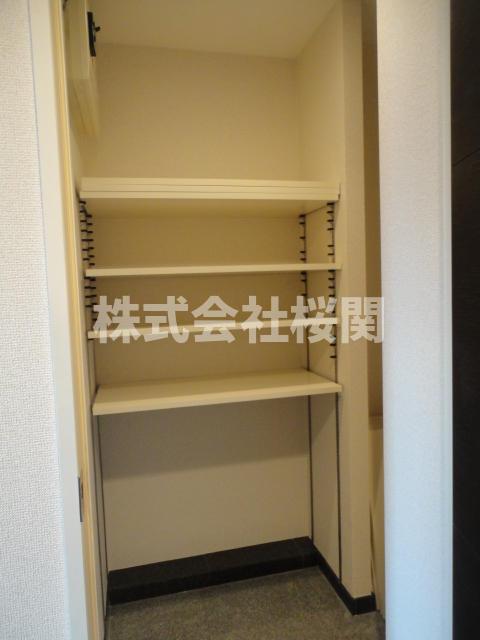 収納　シューズインクローゼット?