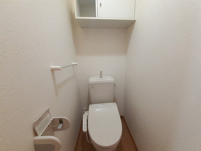 トイレ　コンパクトで使いやすいトイレです