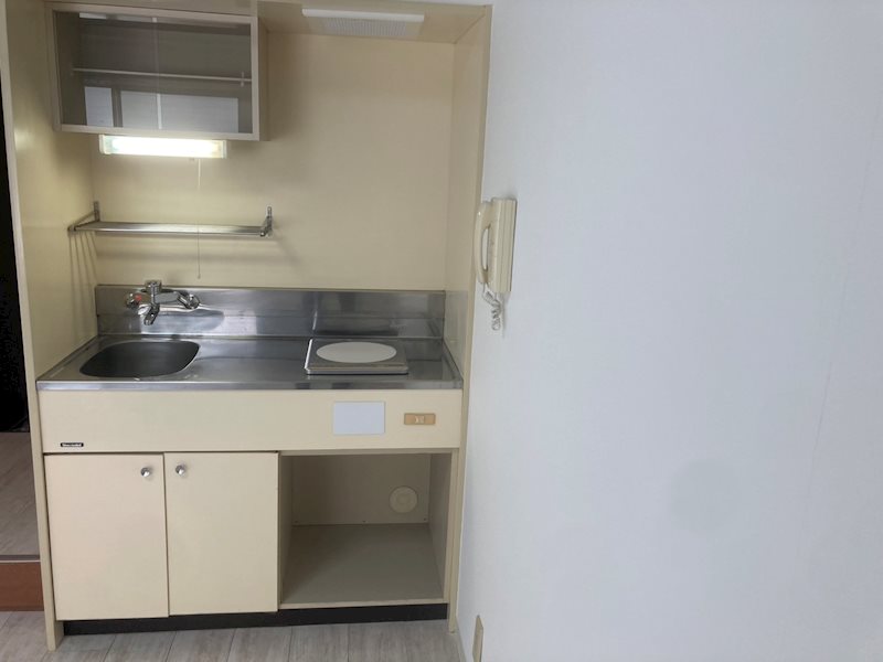 キッチン　同建物別号室の室内写真です。(301号室)