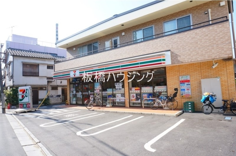コンビニ　セブンイレブン豊島池袋本町3丁目店（コンビニ）まで321m
