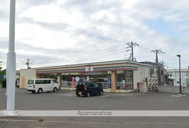 コンビニ　セブン－イレブン札幌篠路十条店（コンビニ）まで215m
