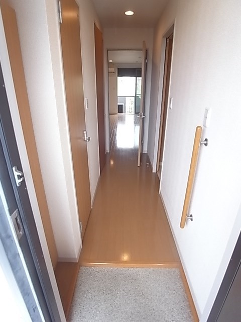玄関　落ち着いた玄関です