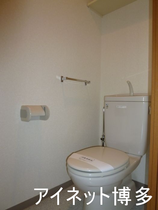 トイレ　清潔感のあるトイレですね