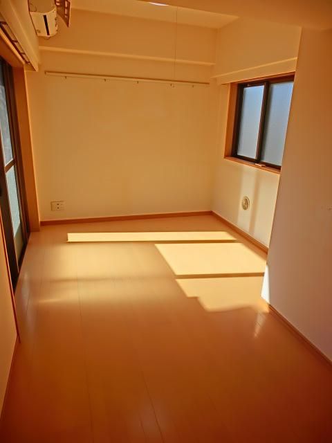 居室・リビング　★風通しの良いお部屋です★