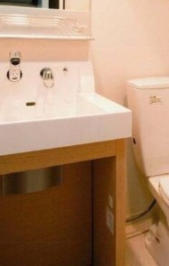 洗面設備　写真は同タイプ住居です。