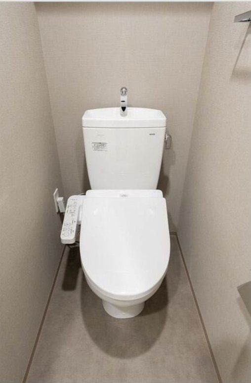 トイレ　トイレ