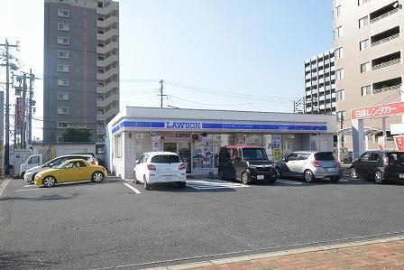 コンビニ　ローソン（コンビニ）まで180m