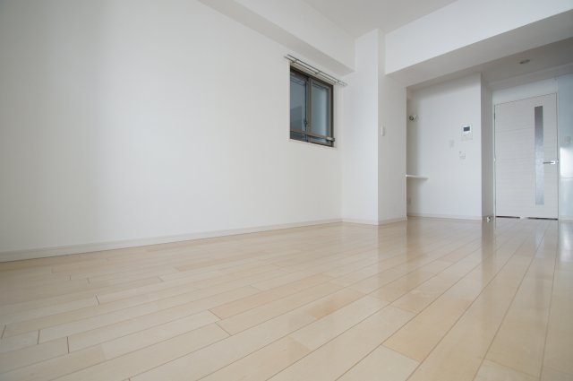 その他部屋・スペース　洋室１２.２帖の広いお部屋です。