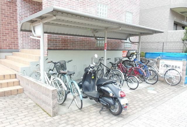 その他共有部分　★屋根付の駐輪場で雨でも大丈夫です★