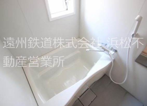 バス・シャワールーム　＊他室の写真です。