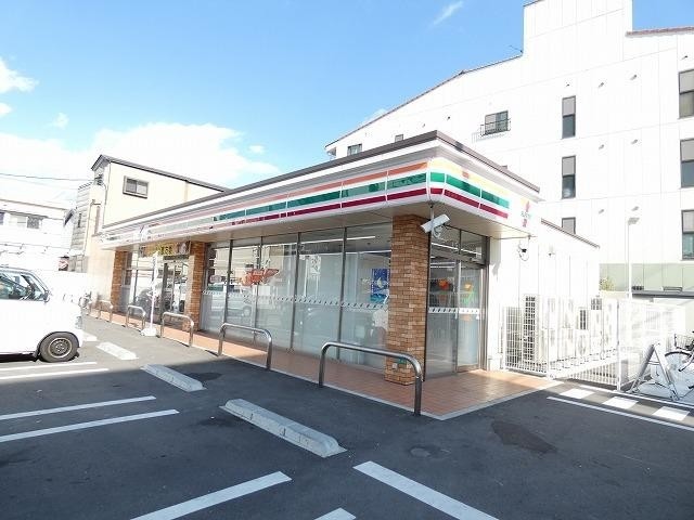 コンビニ　セブンイレブン（コンビニ）まで468m
