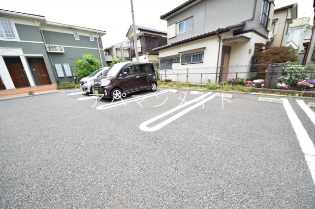 駐車場　駐車スペースございます
