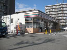 コンビニ　セブンイレブン 大阪御幣島6丁目店（コンビニ）まで153m