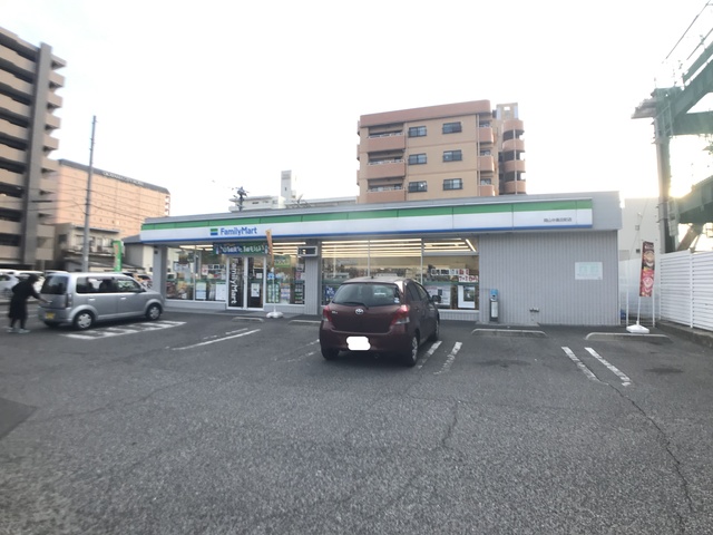 コンビニ　ファミリーマート岡山中島田町店（コンビニ）まで228m