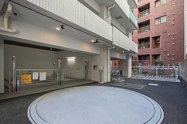 駐車場　駐車場完備です